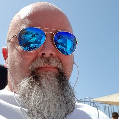 Very Middle Aged and Love Gaming!
https://t.co/mdUdu1WHyp
Love streaming and gaming in general.
Help run the MAG community.
#MiddleAgeGamers #DayZ #PVE