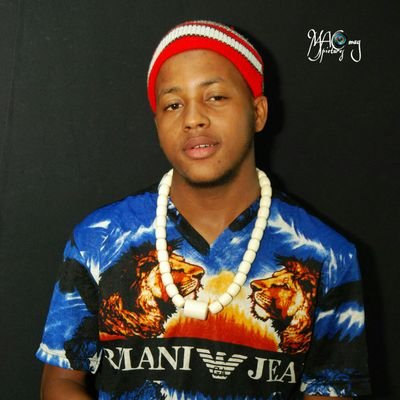 Mac-may pictures
director
shooter
photographer
video grapher