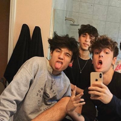 I Stan Jaden hossler, josh Richards and Bryce hall ❤️