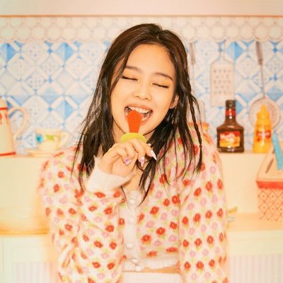 moodgoodvibe's profile picture. 