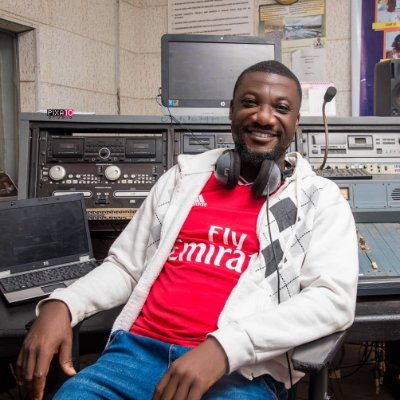 On Air Personality(95.00fm), event manager & a MC. #TeamArsenal
Checkout Radiojagaban online radio app. Click the 🔗 👇 👇