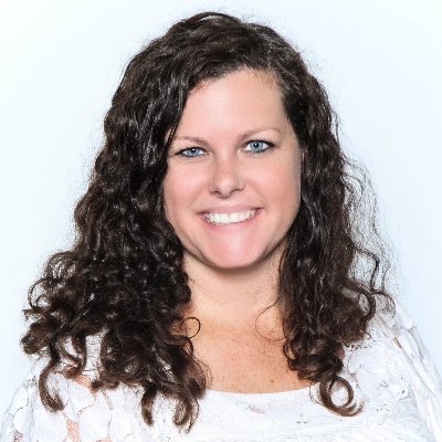 parent and passionate advocate for community and education. lover of snacks, cake, podcasts, and the outdoors.
