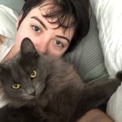 hey_lizzie's profile picture. no