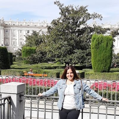 Monica_BelloS's profile picture. La Paz comienza en tu interior.  Terapia de desbloqueo integral SAAMA. ❤️🌸✨