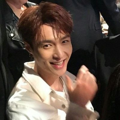 yixingluvsyou's profile picture. Hey, Yixing Loves You! :)