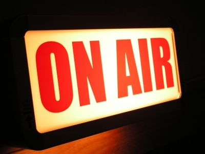 Tips voor mensen die gek zijn van radio. Heb je er nog een? Tweet hem door! Want radiomaken is een vak apart.