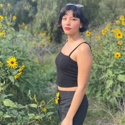 DEMOCRATIC SOCIALIST 🌹𝐴𝐶𝑇𝐼𝑉𝐼𝑆𝑇🌹•BLACK LIVES MATTER
