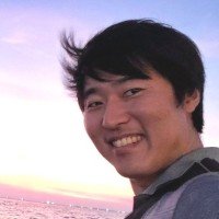 週末海外ノマド「ダイスケ」
著書「AIプロジェクト実践読本」、翻訳監修「Good Code, Bad Code」、元言語開発者(ActiveBasic)