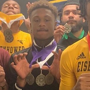 4⭐️ WR | track star🏅🏅. Football player #3 god first 💪🏾💪🏾 EHS 3.2 gpa 5’11 WR/QB Iaspire student 👩🎓. 2023 ALL AMERICAN 💯💯