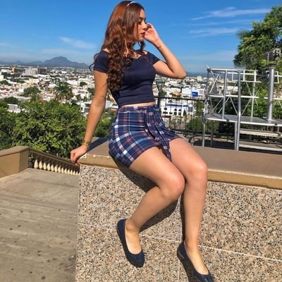 Niñas con las piernas más sexys y ricas! Fotos de calidad😉 📍📩-Manden Sus Aportes🔥