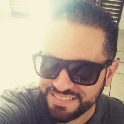 Programador, Técnico em automação e robótica, empreendedor,DJ em horas vagas, entusiasta em PNL e Cruzeirense apaixonado. Mineiro de alma e paraibano de coração