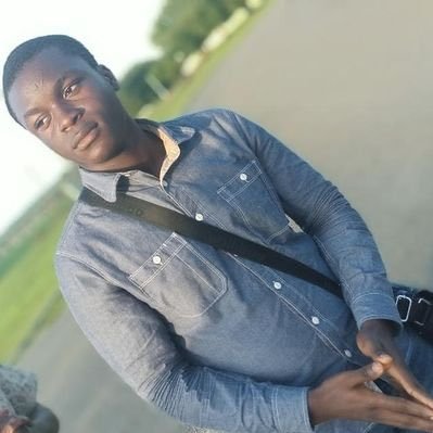 meezchauki's profile picture. LINK in bio show my boy some love 🙏🏿🤑