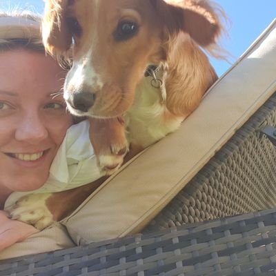 roxiibaybe's profile picture. Don't be afraid of losing people, be afraid of losing yourself by trying to please others 🖤