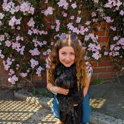 aniiszurf's profile picture. short n chatty