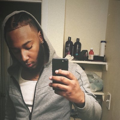 Detroit nigga living in the south. AAMU/15 👨🎓 add me on psn XpurehatredX .