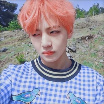 ที่กูเอารูปสองคนนั้นขึ้นปกไม่ใช่เพราะกูลืมเมนหลักของกูเว้ยกูแค่อยากให้รูปนั้นมันมีความหมายกับกู เพราะมันจะไม่เกิดขึ้นอีกให้กูไง