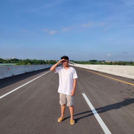 bayuferianto1's profile picture. Let's enjoy our life