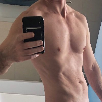 Vers, horny and hung, seeking hot younger guys, NYC based.