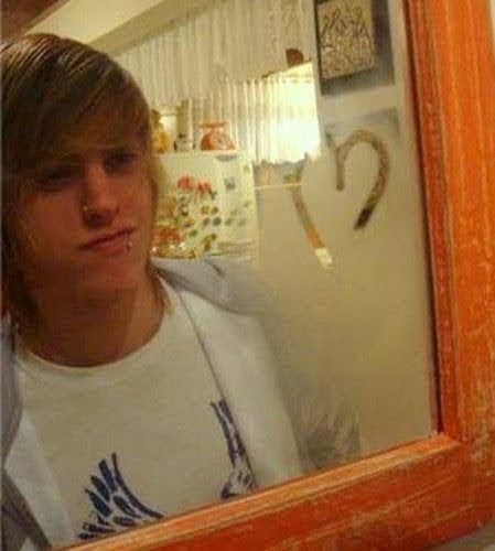 Para todos que tem orgulho do @thomasrestart!
DESDE: 13/01/2011 Dona : @loveboysrestart
SIGO TODOS FCS DE VOLTA