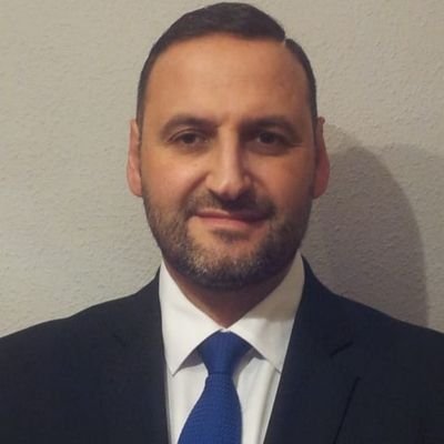 EmilioD75167517's profile picture. consultor con los pies en el suelo