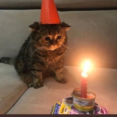 Okuduğum kitaplardan sözler ve ingilizce kelimeler paylaşıyorum. Takip ederseniz sevinirim:)) TÜ