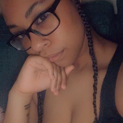 27. Gamer. Boston. Mommy 🏳️🌈🌈 ❤️💕 watch my twitch https://t.co/jfI2sDzjTp