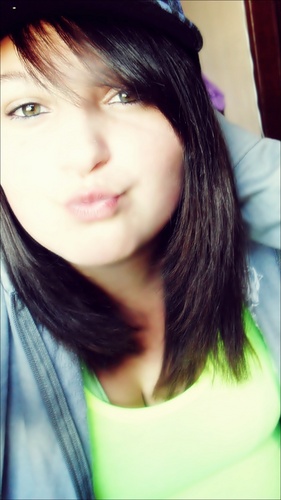 Caroline Zamboni (:

A menina Apaixonada Pela RESTART ♥'
Msn; Carolzinhah02@hotmail.com