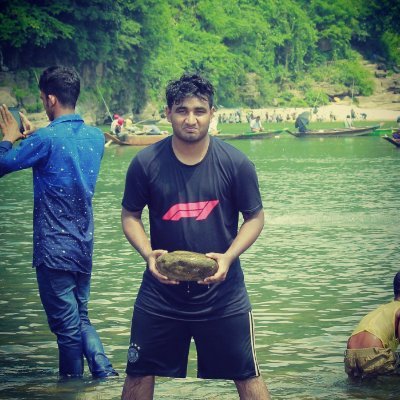 CseQaium's profile picture. Simple People 😊