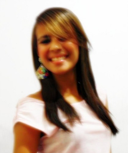 ~* α
gαrotiinhα imperfeitα,

αqeelα qeê chorα de dor,

αqeelα qeê ja sofreu poor αmor,
pera aê!
De que adianta fzer Biografia se cda um tem sua opinião!