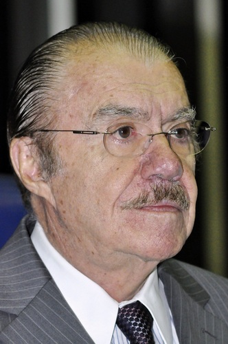 Presidente do Senado Federal, Escritor, membros da Academia Brasileira de Letras, Ex-Deputado Federal, Ex-Governador do Maranhão, Ex-Presidente da República.