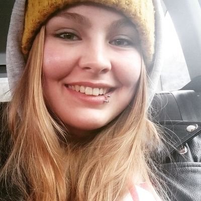 Misha_Karlinova's profile picture. Michelle, 22yo, Czech Republic
 #GNR, #horseowener, #punker