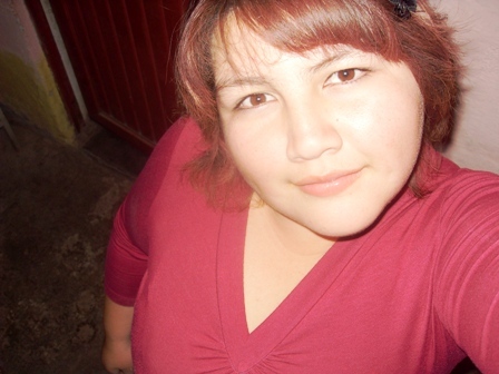 pz zoy muy divertida... me guzta hacer amiwoz... conocr gnte nueva...... ir a fiestas.... zoy zimpatika..... y muy buena onda