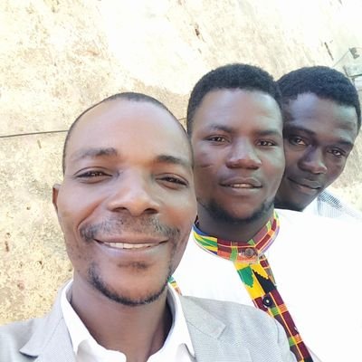 my name Davis egyir am fair in complextion an am a pastor