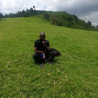 DaveYoba's profile picture. Dave yoba