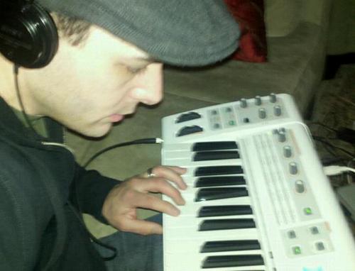 11Knives's profile picture. Field Supervisor, mobile phone junkie, Joy Division Tribute band singer @DisorderNJ.