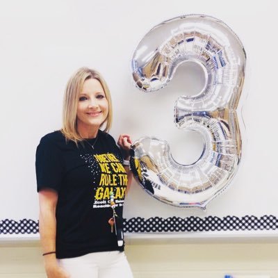 3rdgrfarmhouse's profile picture. Momma to three blessings, third grade teacher, loves Jesus, Rae Dunn, and all things farmhouse.