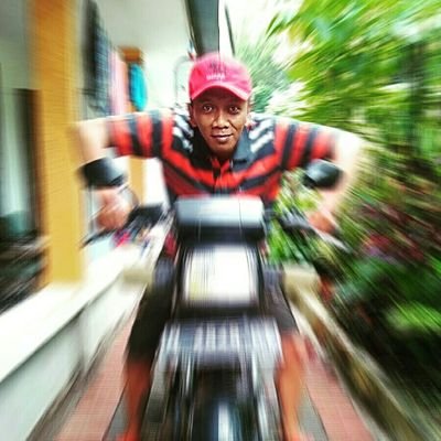 prayudhi_dw's profile picture. bicara bijak itu mudah...
bersikap bijak itu susah...

#malangkota