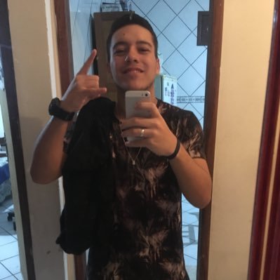 L_araujo15's profile picture. Salve