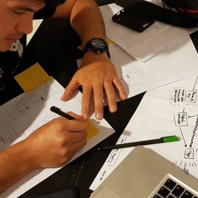 UI/UX and Brand Designer. /
Web Designer.
Front-end Developer.
#ui #ux #web