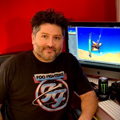 Comunicador audiovisual, director y productor de tv,creador-animador de @viadeescape, amante de los deportes extremos, el rock la buena vida y la poca verguenza