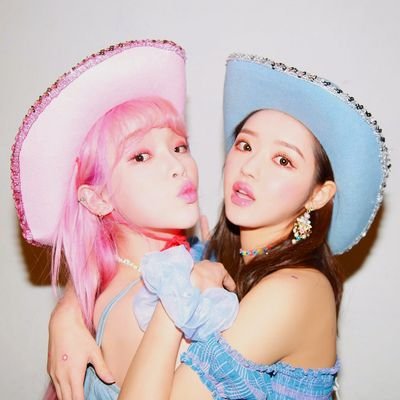 #NAYEON: No matter gay, straight or bi, lesbian, transgender life