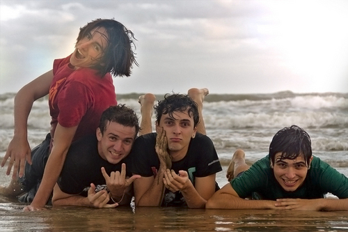 Promo_PLUG3's profile picture. Fã-Promo Dedicado a @BandaPlug3 ! (Divulgamos a Banda)!  - Criado: 17 de Fevereiro de 2011 - Oficializado Por TODA Banda dia 18 de Fevereiro de 2011 s2