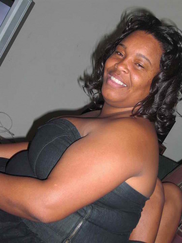 SimplyLana's profile picture. Straight no chaser Simply Lana