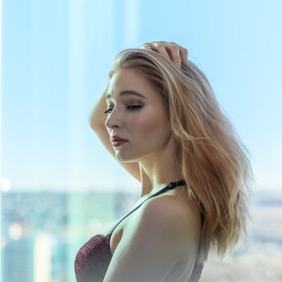 sexy petite Canadian model IG: @petite_curvy_canadian https://t.co/A4kFTugzCK