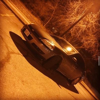 Just a guy playing hockey and video games trying to have fun.//@TLP_15 is my best bud// I out sniped Bloo & Gwid on COD 12/30/2019 1:47am