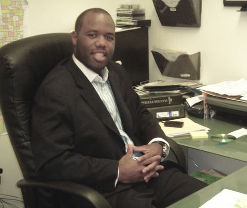 LavanzoMaxwell's profile picture. Successful Entrepreneur
Publishes a New Book Sharing
Proven Techniques on How to
Buy Real Estate Properties for
Pennies, Free and Clear with No
Mortgage