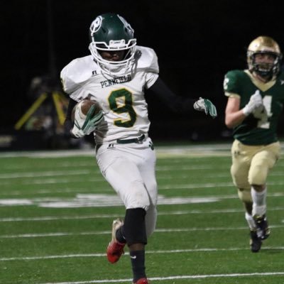 I love foot ball I work hard at ever thing I do I try to better my self 💯💯💪🏾