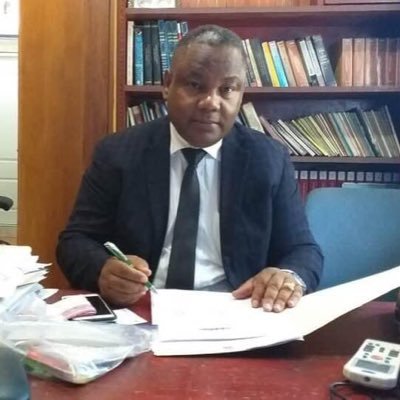 maximoabogad's profile picture. Abogado, Notario, Master en Derecho Civil y Procedimiento Civil.