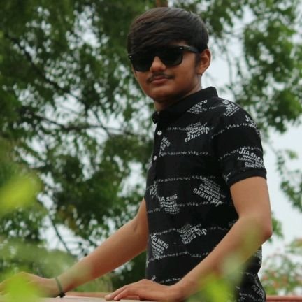 Yash_patel1999's profile picture. No Twitter bio