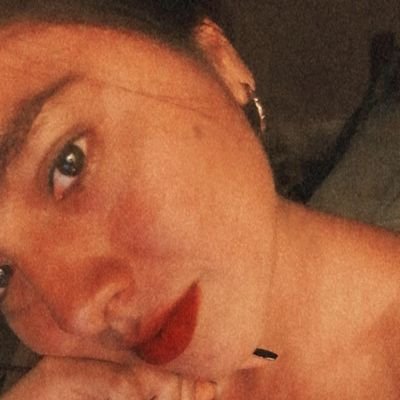 jmenas12's profile picture. El alma bonita nunca deja de ser interesante.